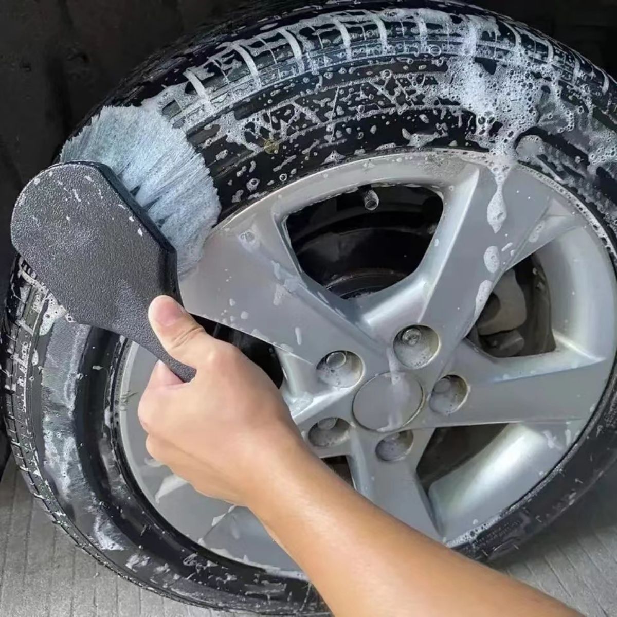 Escova de Limpeza de Rodas de  - Car Detailing Brush avaliação e preço